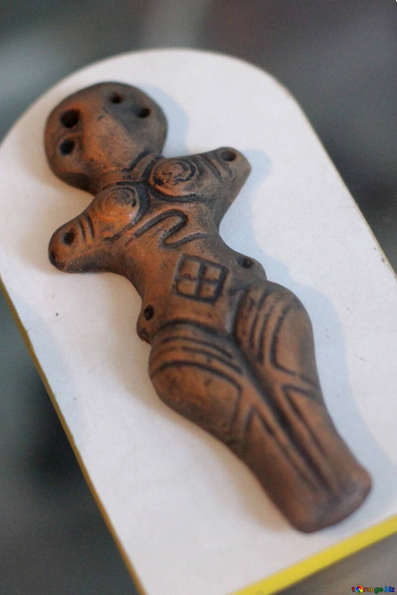 Стародавня керамічна фігурка №39343