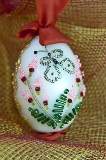 Easter egg. Beads on wax. №4317