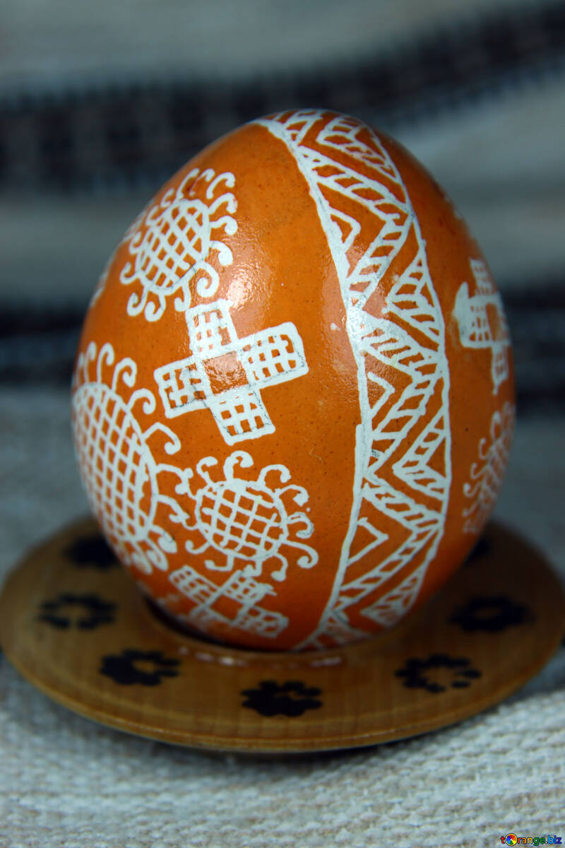 Easter egg. With the sun. Brings happiness. №4376