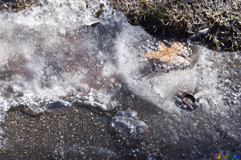 Spring.  Melts  ice. №4493