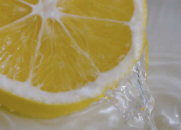 Лимон №40753