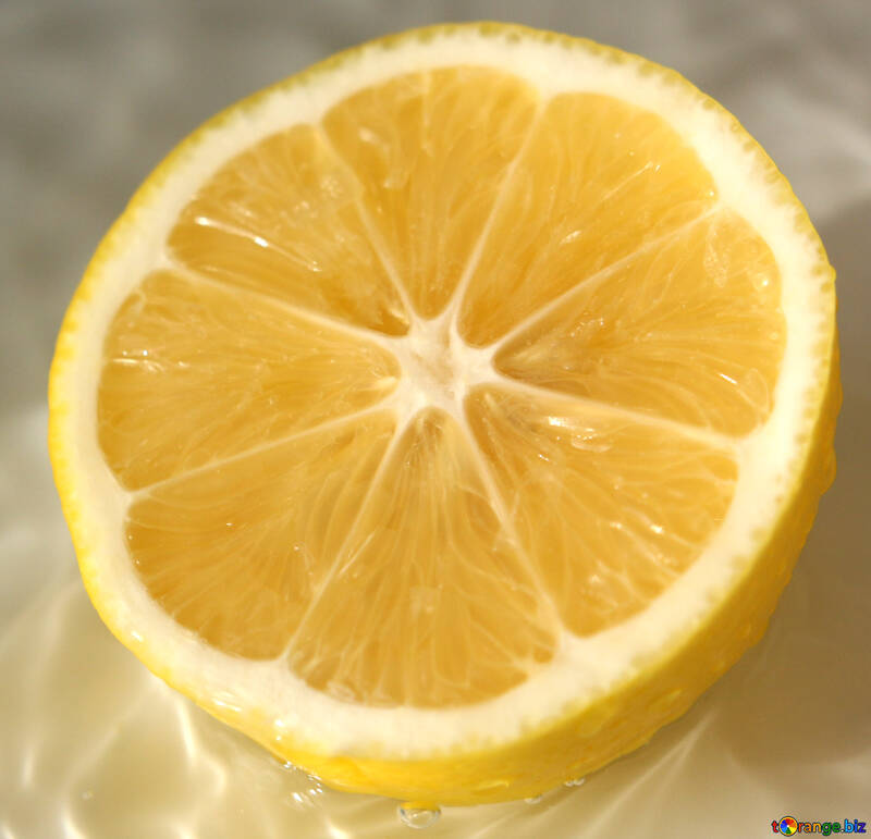 Лимон №40752