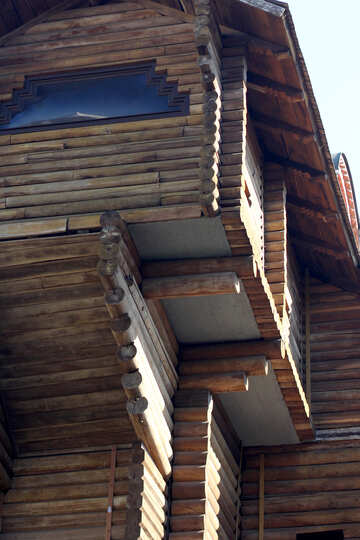 De puerta de oro balcón de madera №41616