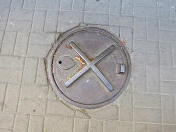 Manhole with a cross №41270