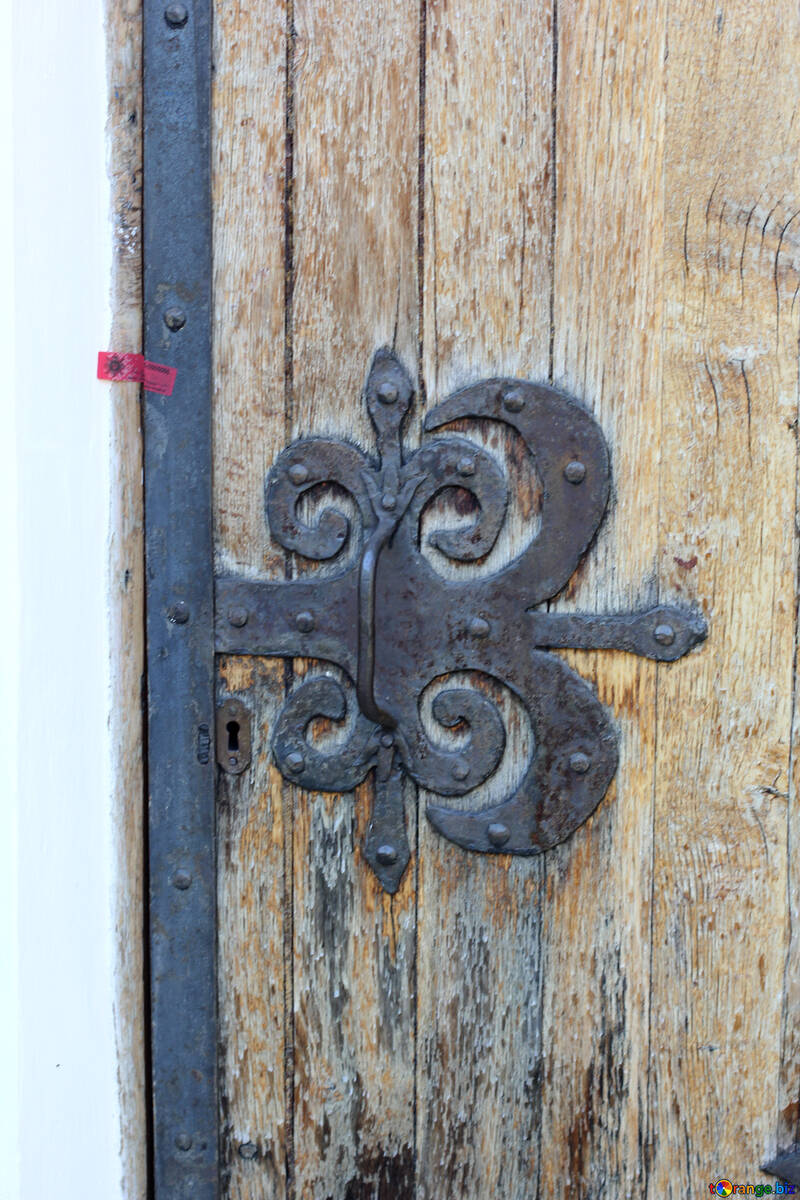 El antiguo manija de la puerta forjada №41893
