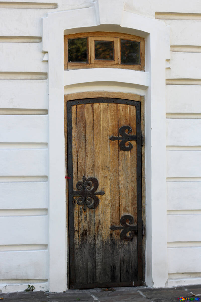 Старовинні вхідні двері №41892