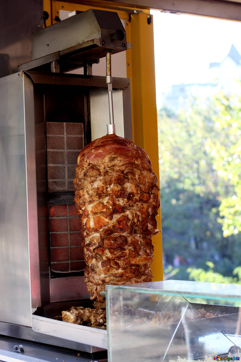 Viande sur le shawarma de rue №41766