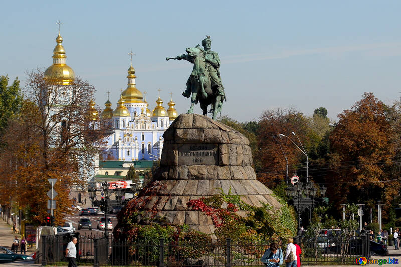 Il monumento di Bohdan Khmelnitsky a Kiev №41824