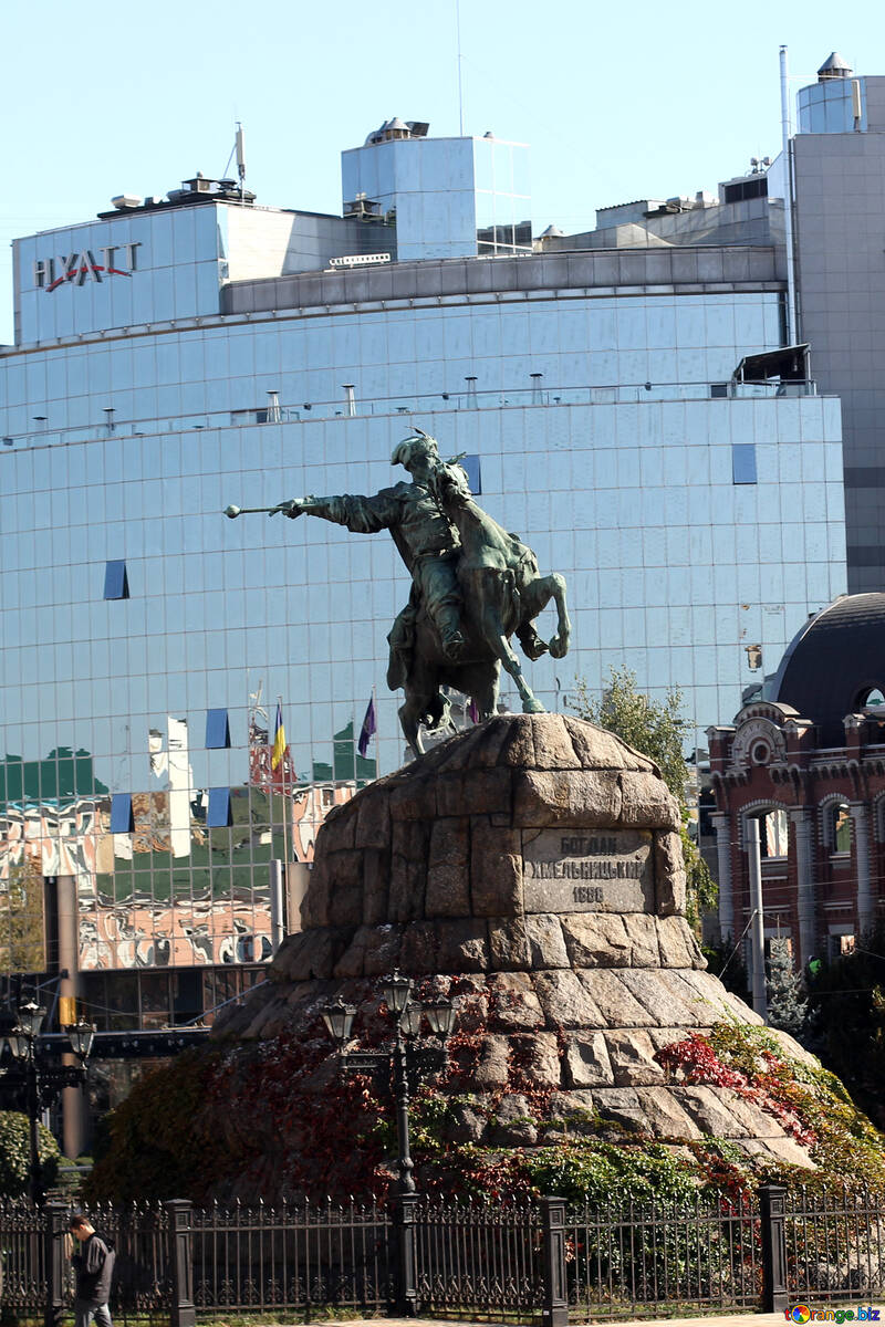 Monumento a Bogdan Khmelnitsky №41829