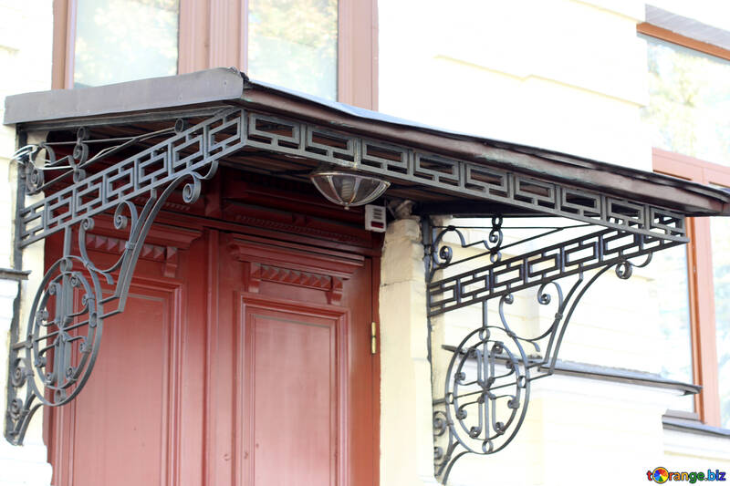 The metal canopy over the door №41998