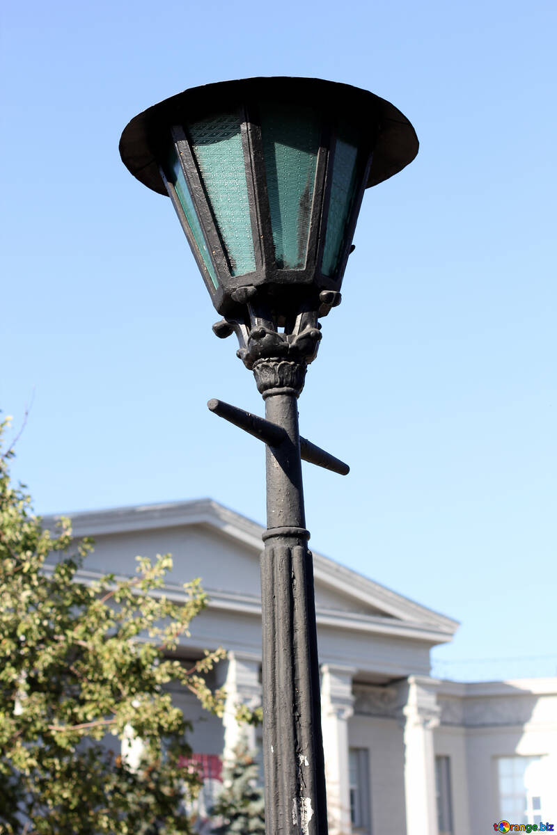 Old ronde lampe de rue №41794