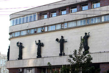 The sculptures on the facade №42168