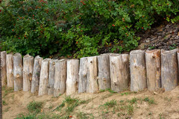 Stützmauer aus Holz №42368