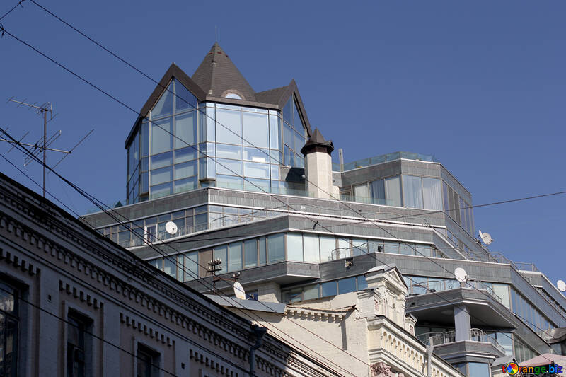 Le dôme de verre sur le toit №42111