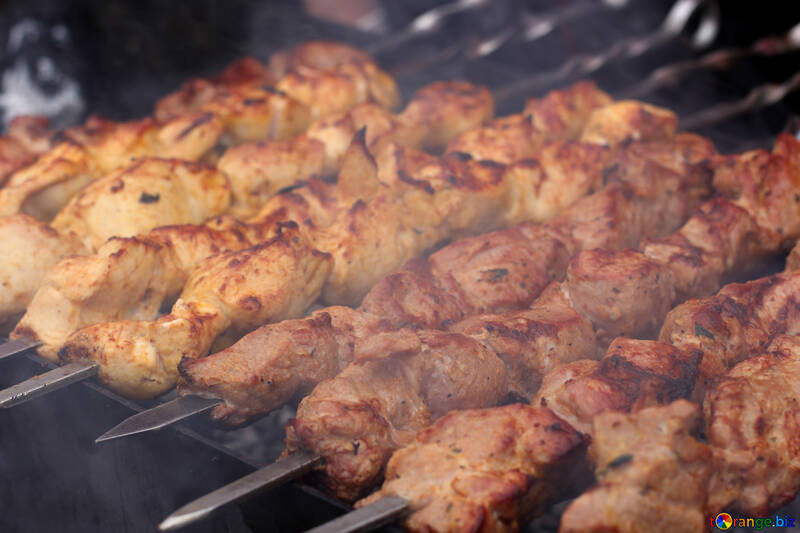 Fleisch auf dem Grill in Georgian №42337