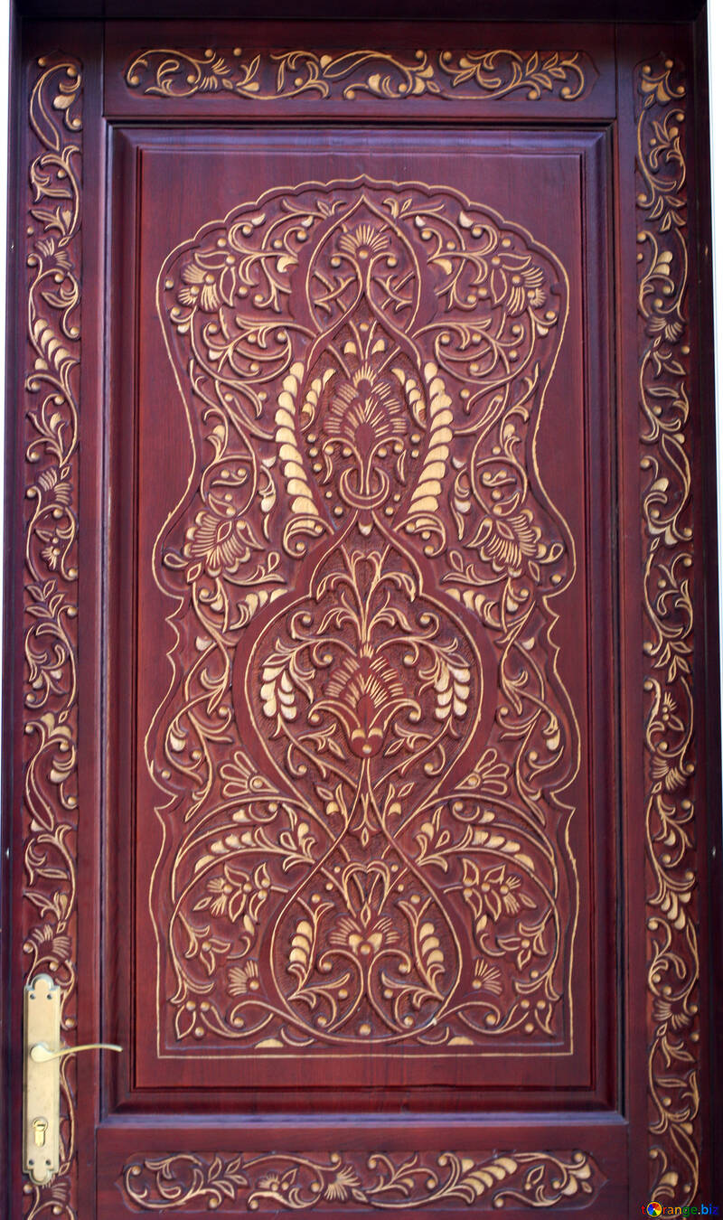 Carved pattern on the door №42055