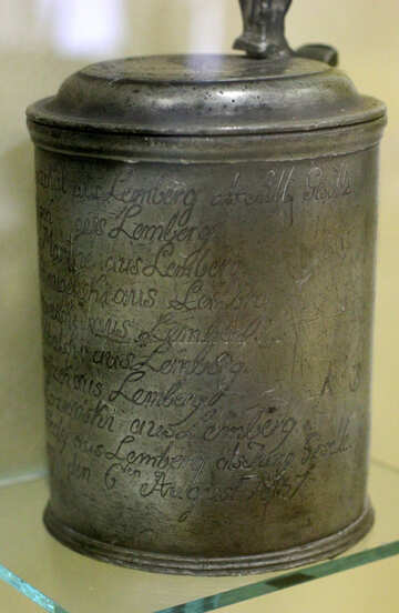 Старовинна чашка з кришкою №43282