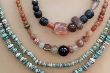 Vintage beads from stones №43884