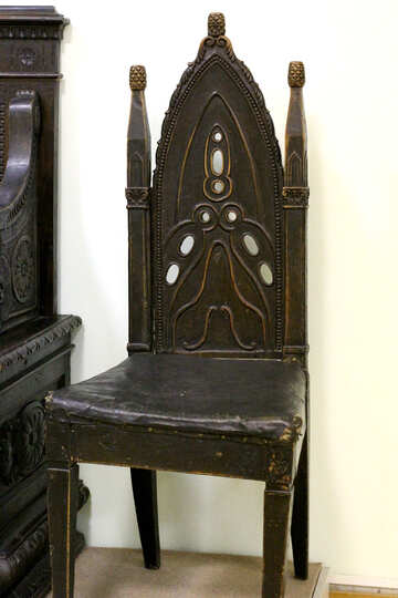 Der ehemalige Stuhl №43349