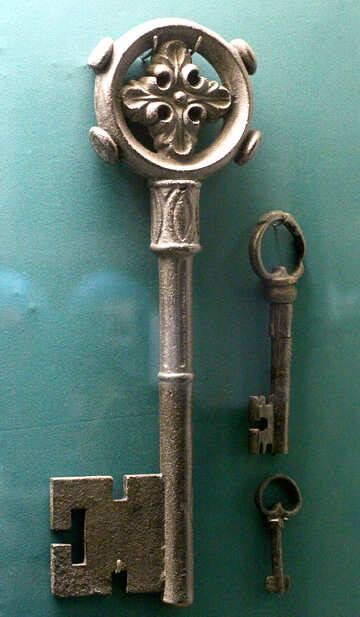 Vintage key №43657
