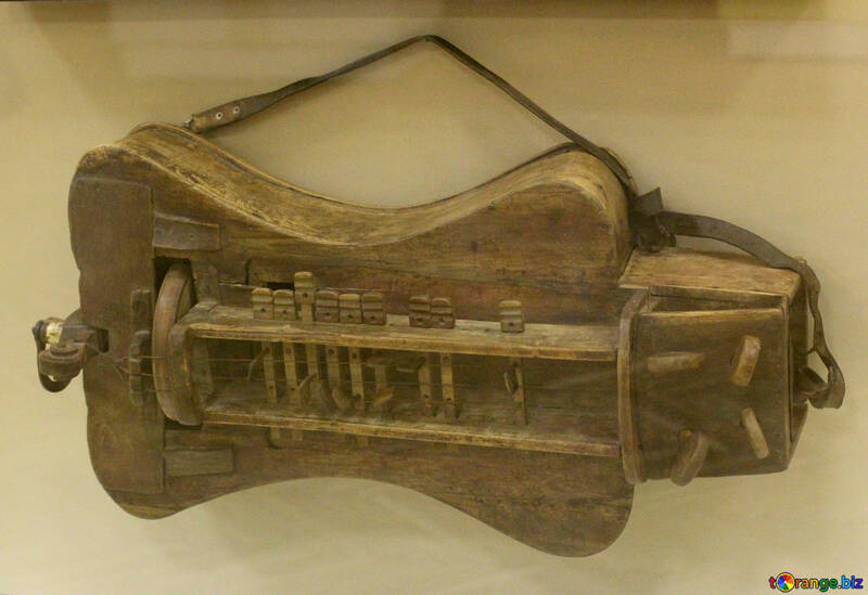 Ancient stringed instrument №43341
