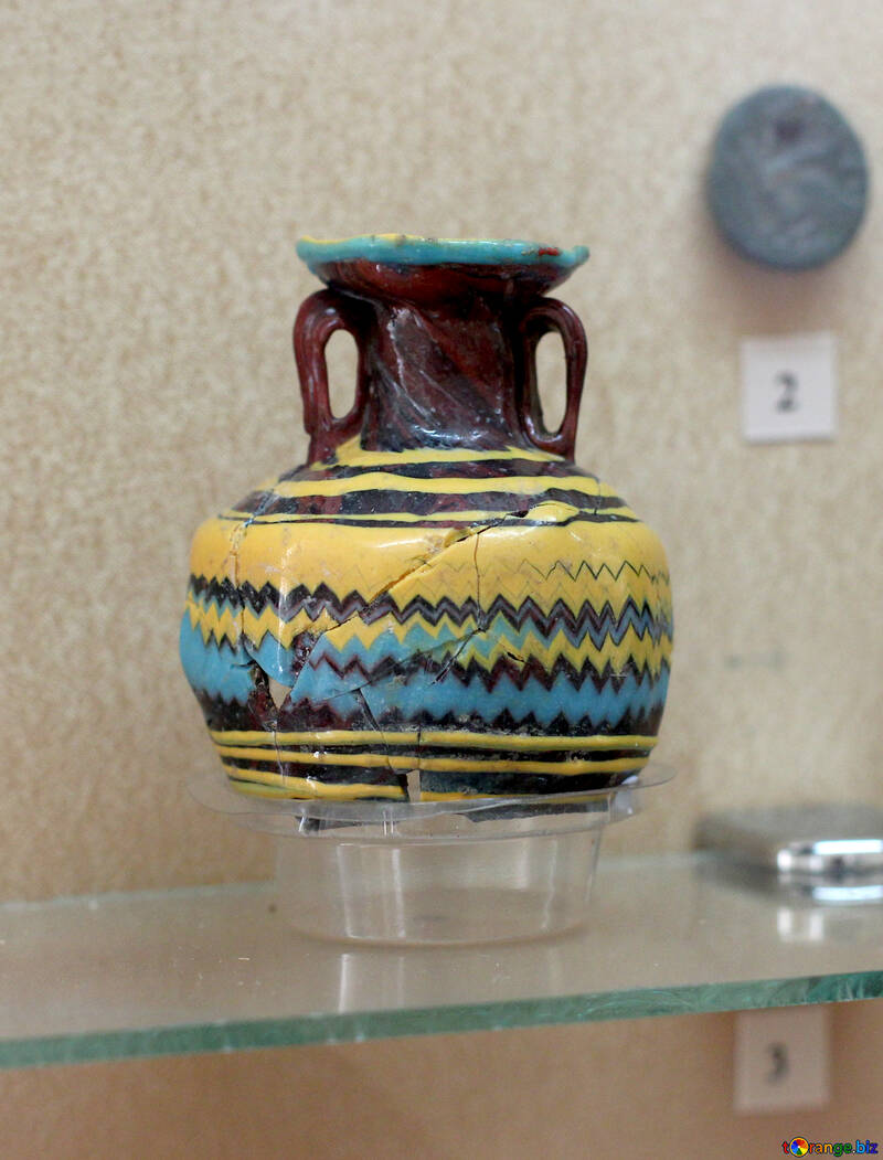 Ancient colorful crockery №43942