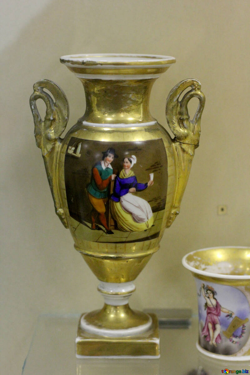 Old vase №43286