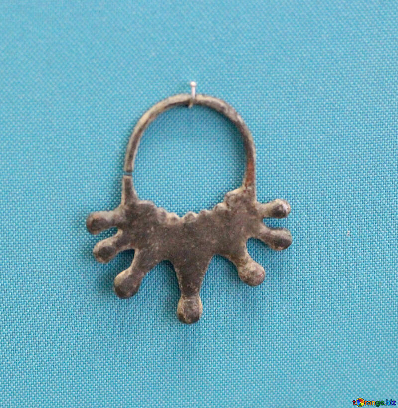 Ancient jewelery from metal №43992