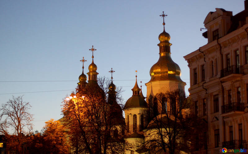 キエフの教会の夜 №43684