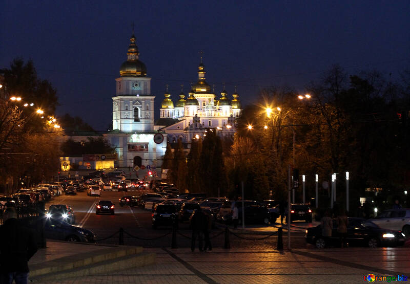 Kiev à noite №43688