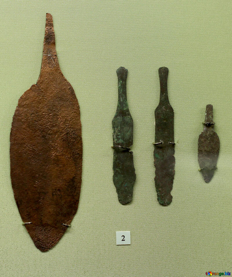 Facas de bronze de 3000 anos aC №43810