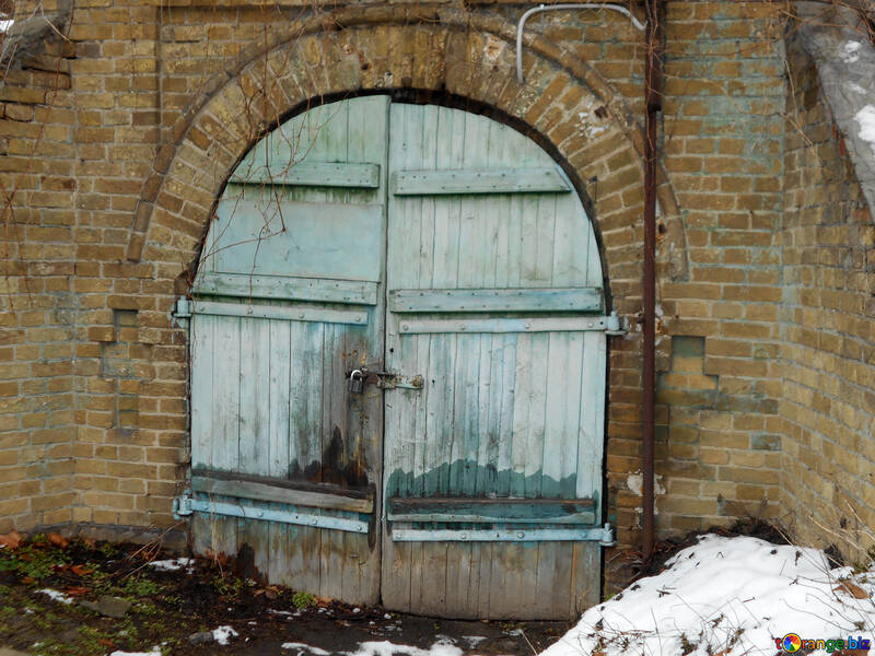 Las puertas de la cisterna №43105