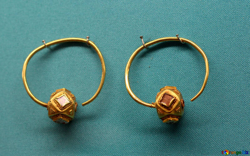 Старовинні золоті сережки з камінням №43956