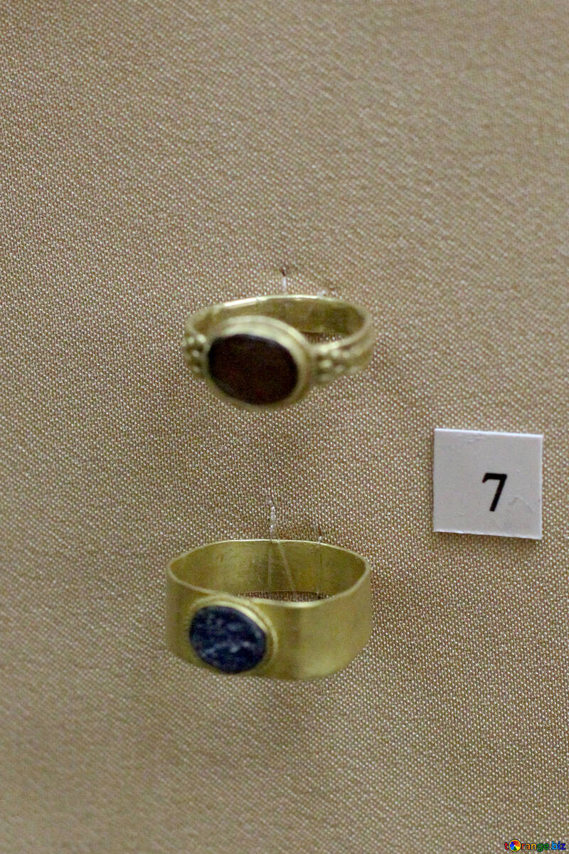 Vintage gold rings №43753
