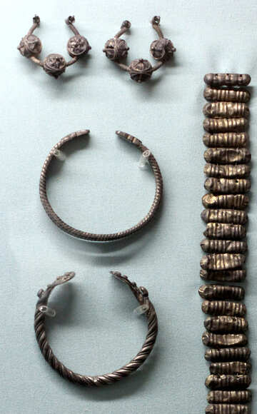 Antique bracelets №44101
