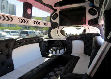 O interior do habitáculo do limousine №44452