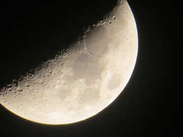 La luna nel cielo №44478