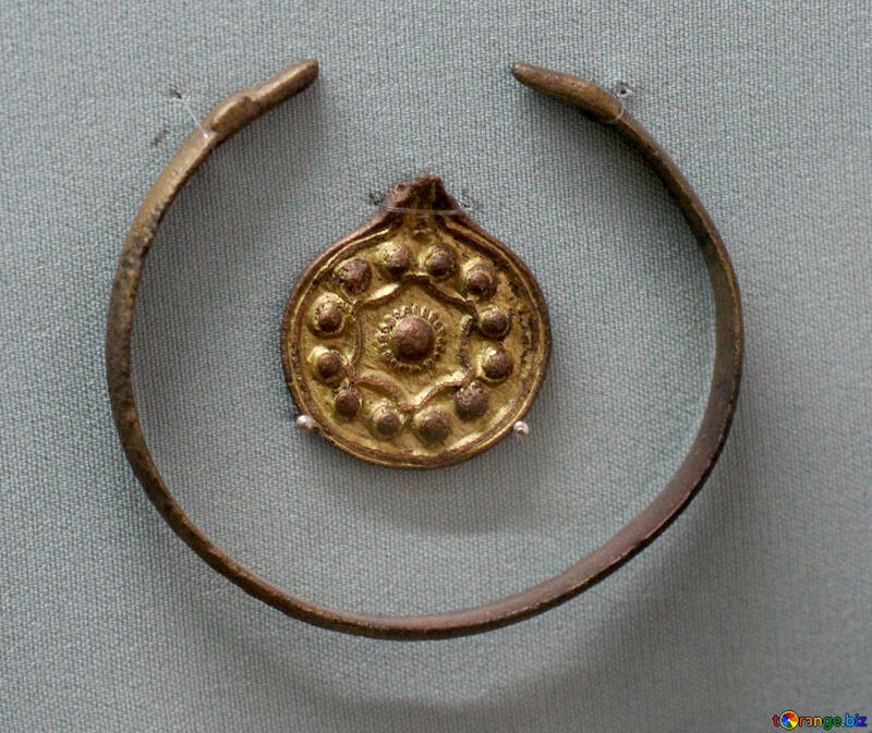 Античний браслет і медальйон №44111