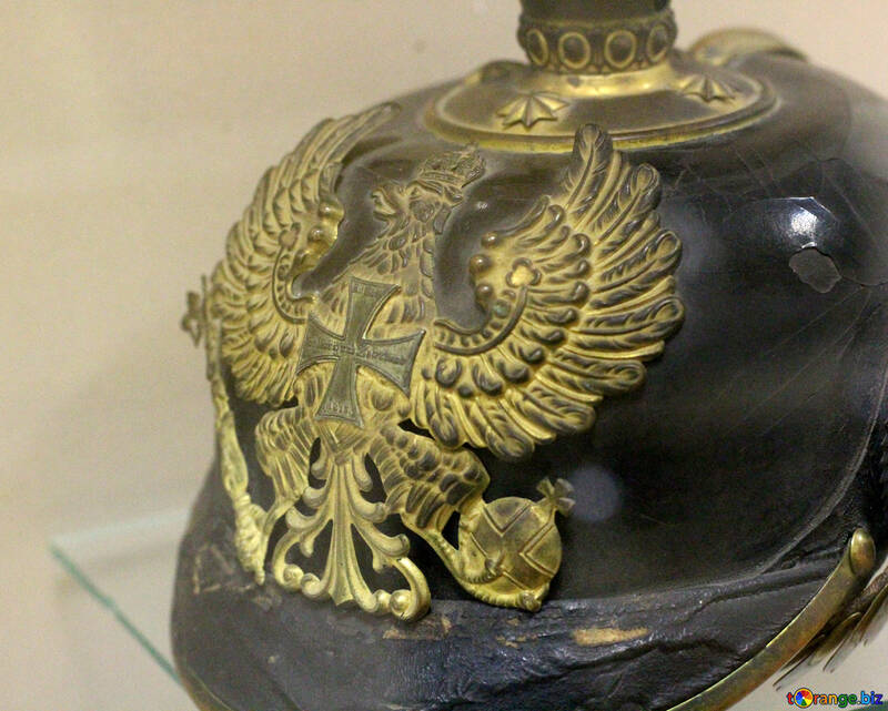 The old helmet №44230