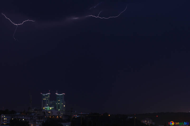 Lightning in the city №44464