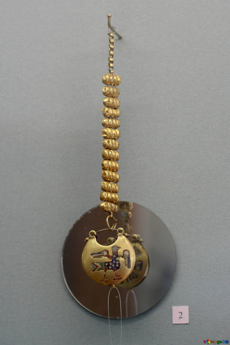 古代の金の宝石類 №44059