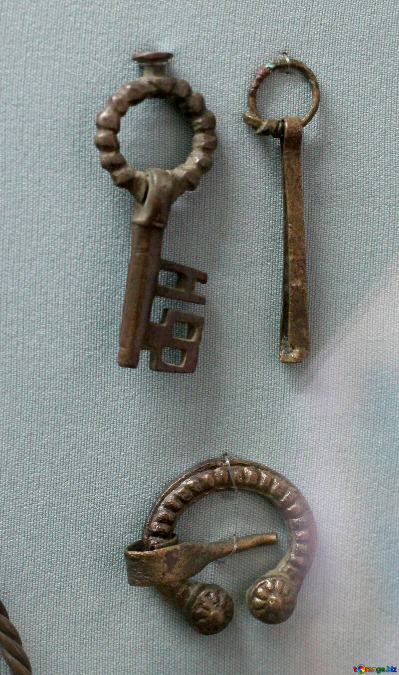 Vintage keys №44112
