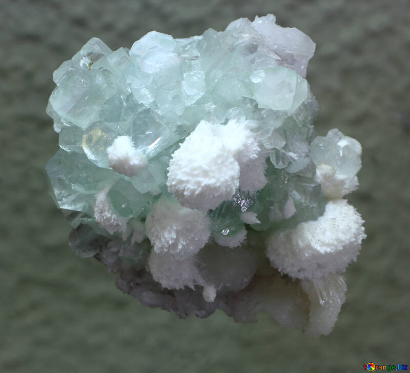Прозорий мінерал №44634