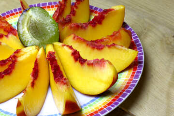 Peaches on a plate sliced №46315