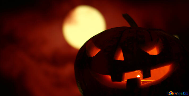 Zucca di Halloween sullo sfondo della luna №46167