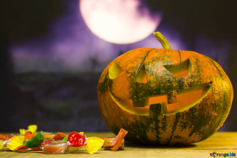 Halloween pumpkin with candy №46155