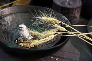 Picchi di grano secco in un piatto №47164