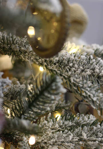Navidad juguetes del reloj de la vendimia en un árbol de Navidad №47797