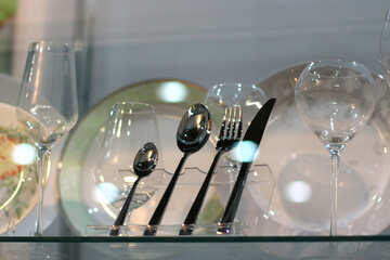 Crockery and cutlery items №47202