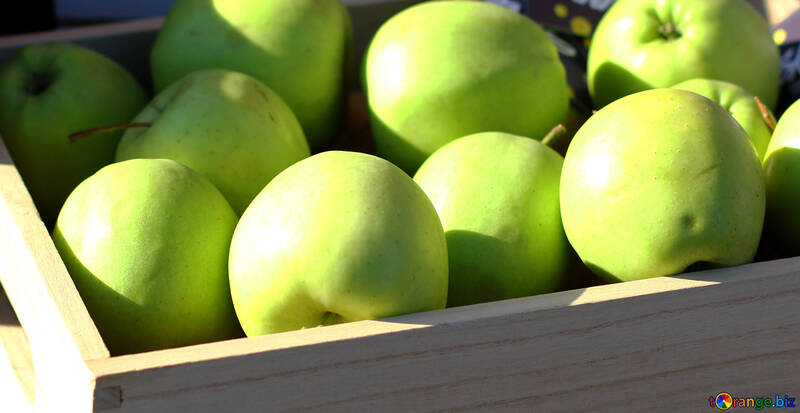 Green apples in a wooden box №47365